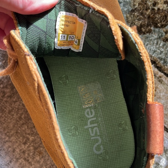 Excellent Like New Cushe Chukka - Picture 7 of 7